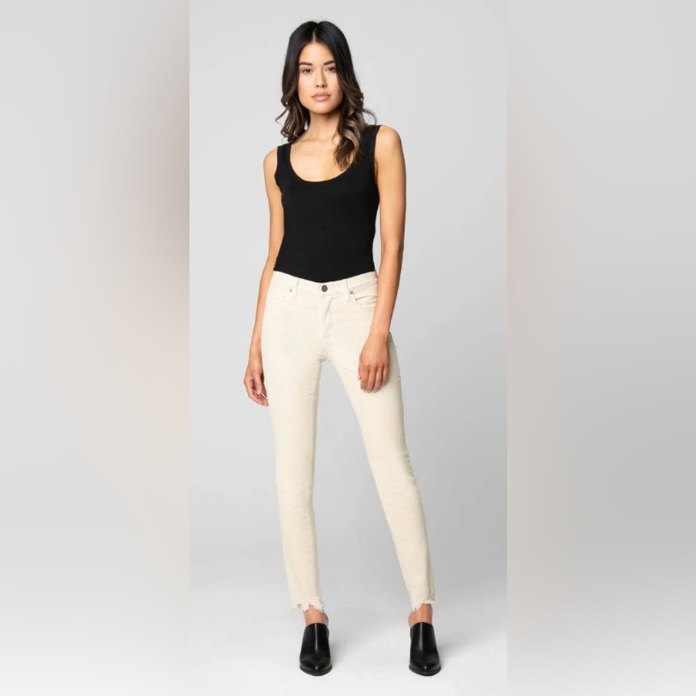 BLANK NYC The Bond Corduroy mid-rise Skinny Jeans Seashell NWT